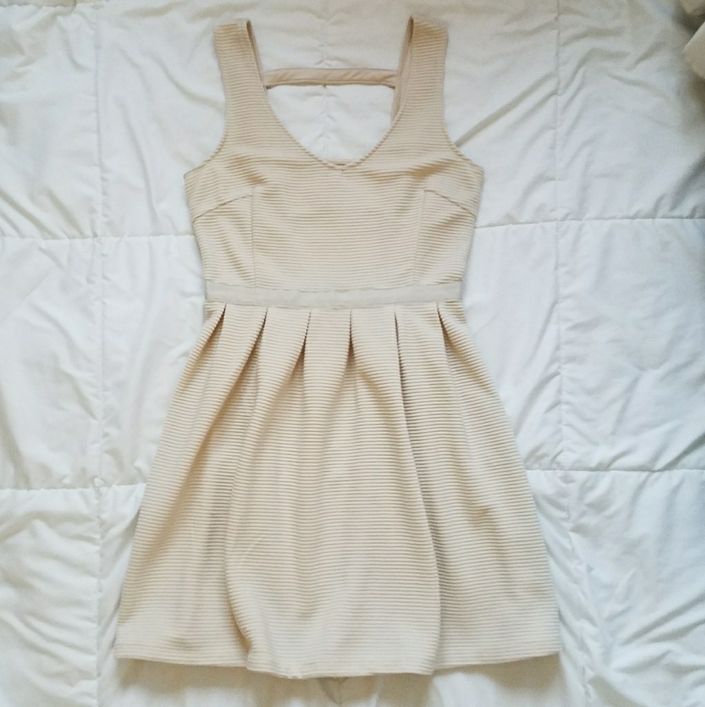 American Eagle Cream Colored Party Dress